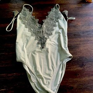 One piece bathing suit